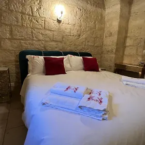 https://maison-opra.barihotels.org